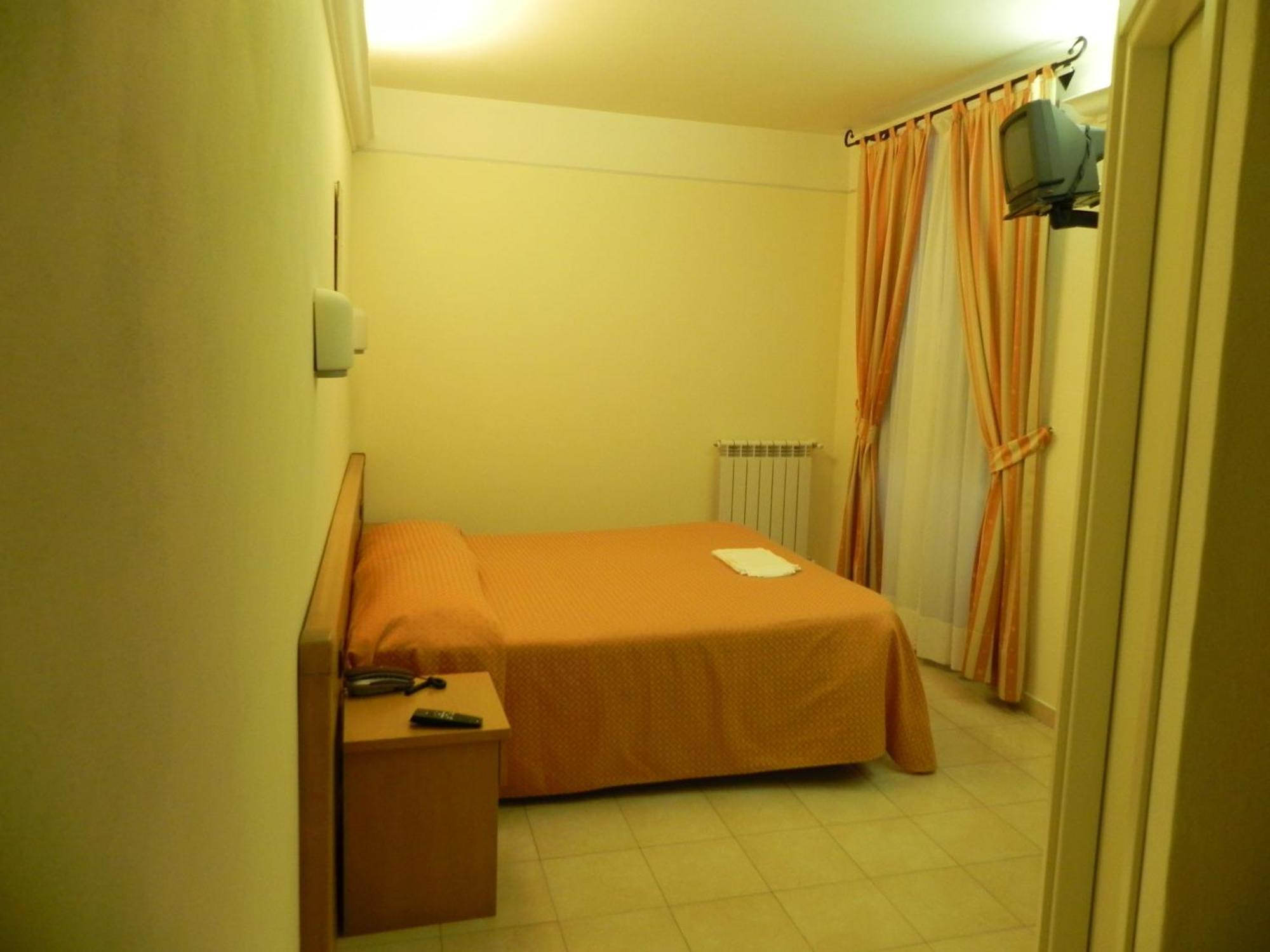 Hotel Il Saraceno โวลัสตรา ภายนอก รูปภาพ