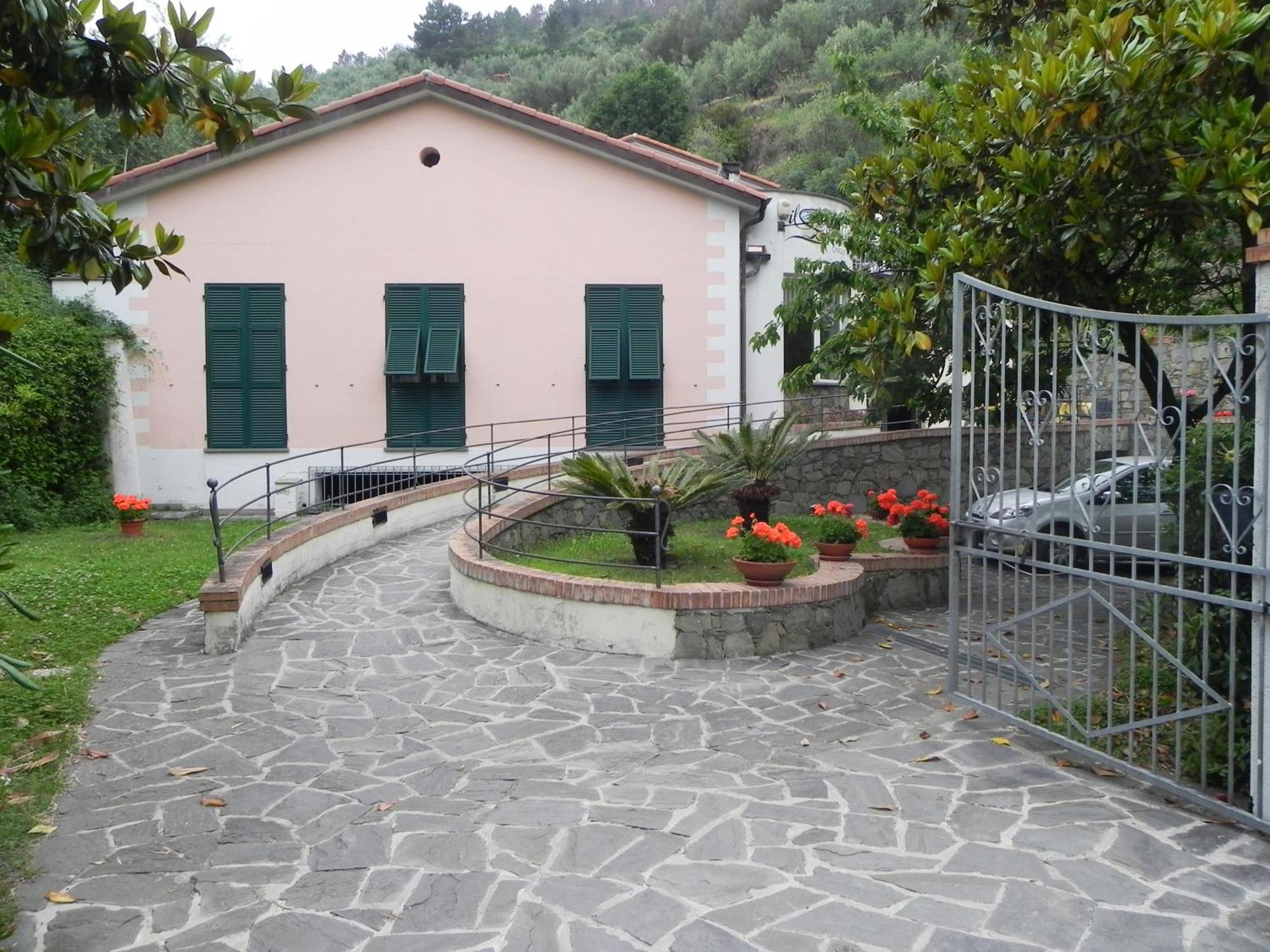 Hotel Il Saraceno โวลัสตรา ภายนอก รูปภาพ